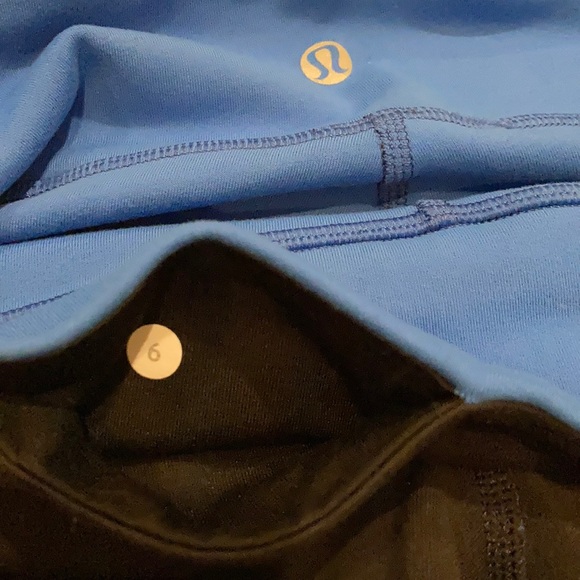 Lululemon Reversible Wunder Under Crops - Picture 5 of 5